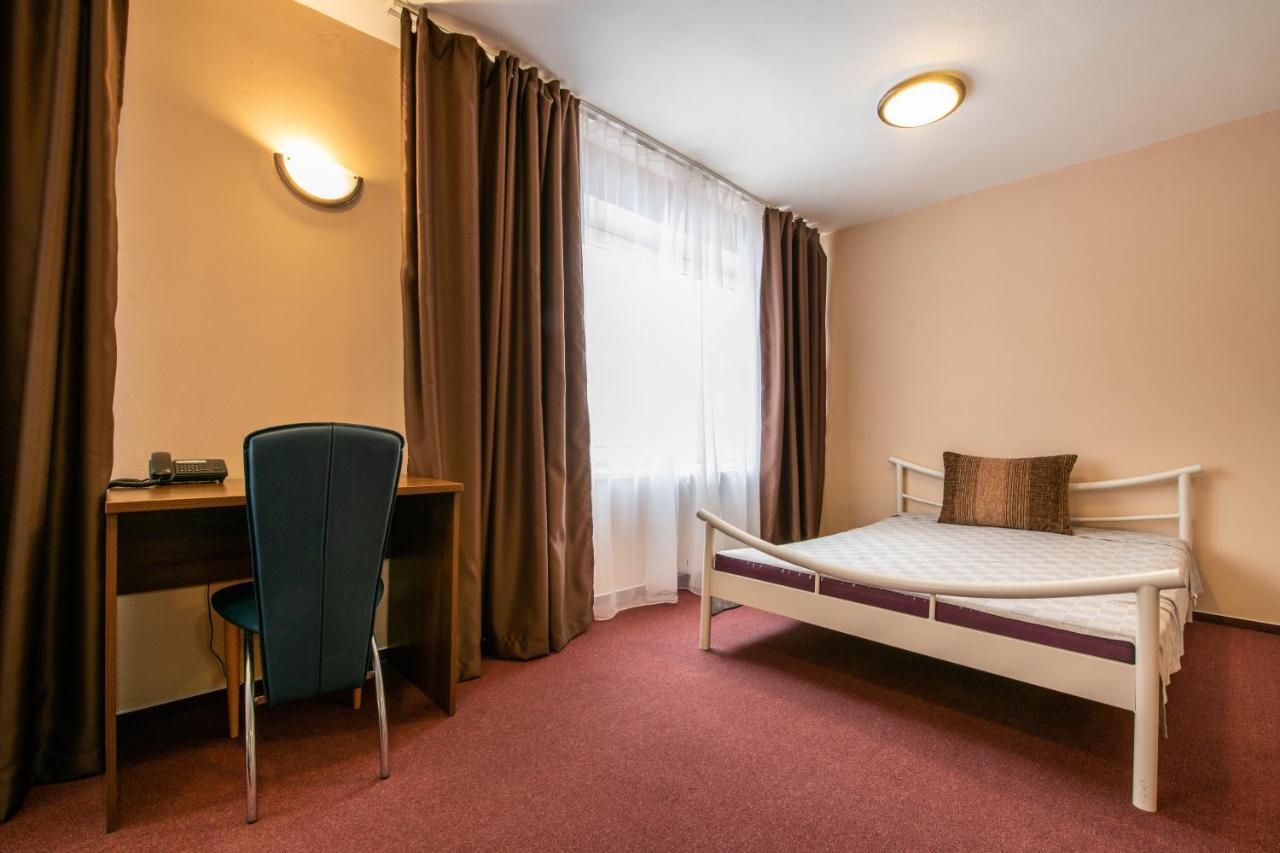 Grand Hotel Rooms Spisske Tomasovce Exterior photo