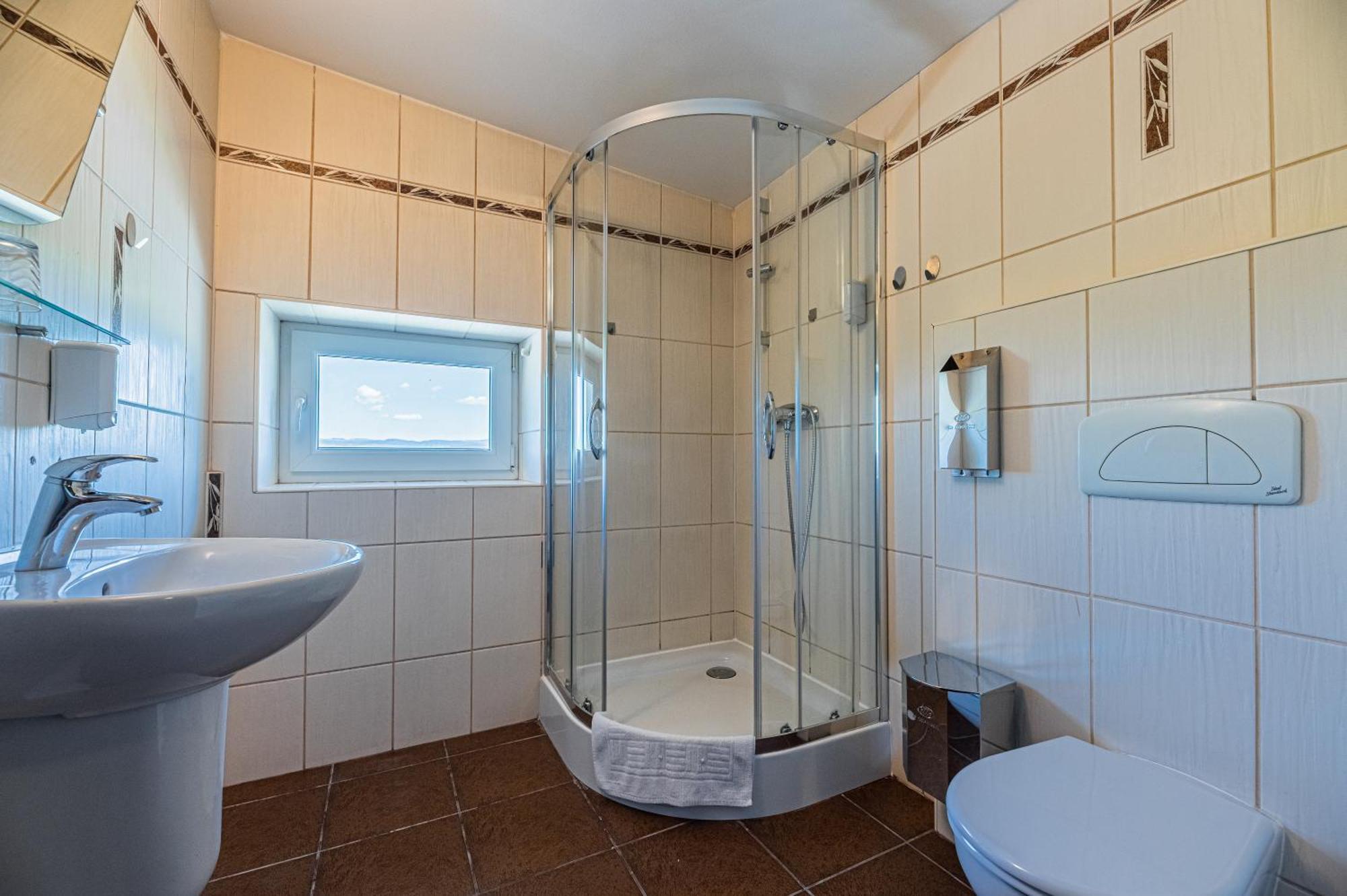 Grand Hotel Rooms Spisske Tomasovce Exterior photo