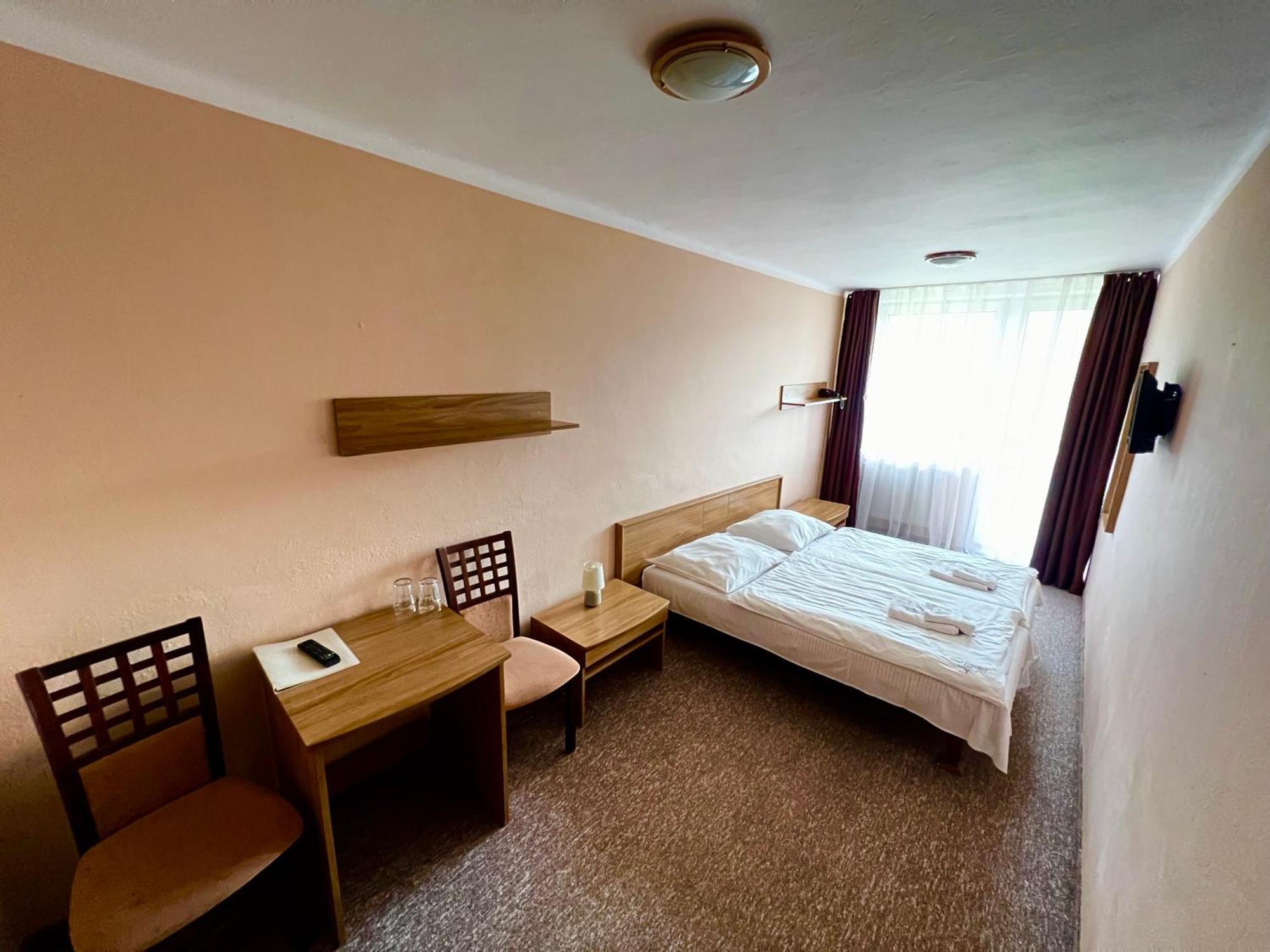 Grand Hotel Rooms Spisske Tomasovce Exterior photo